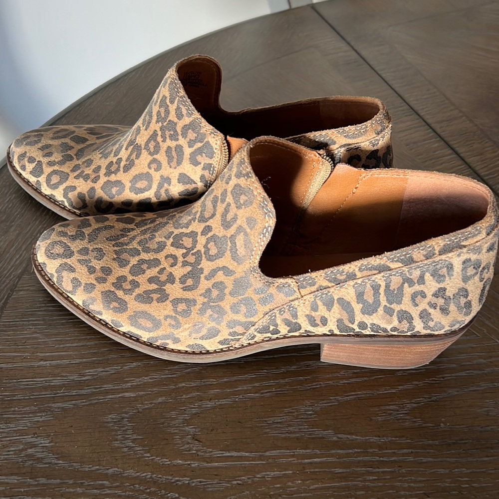 Lucky Brand Leopard Print Feltyn Booties size 11